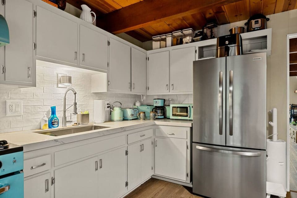 Cook with ease—pots, pans, utensils, and more all ready for you.