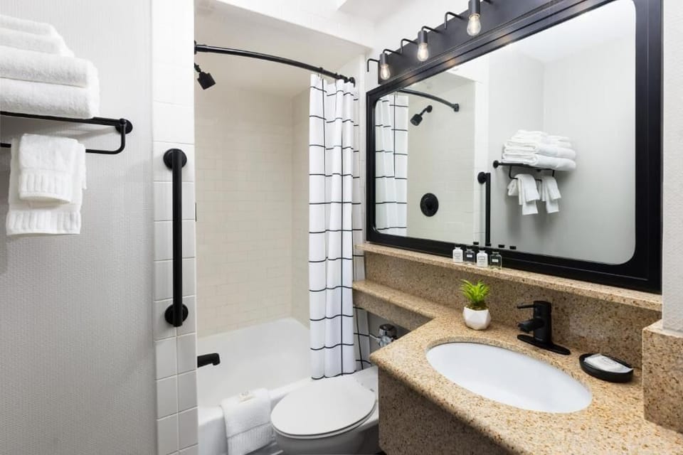 Rinse off easily with bright lighting and plenty of towels.