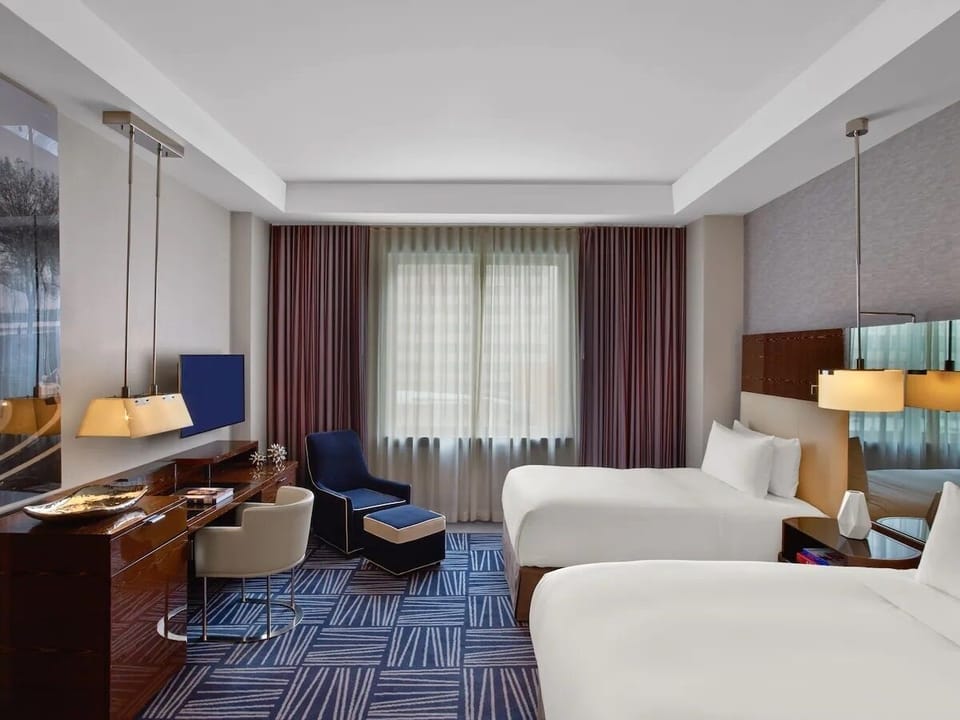 2 Double size beds