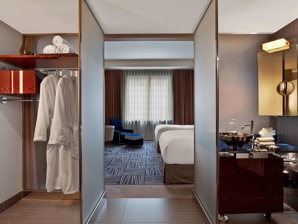 In-room amenities