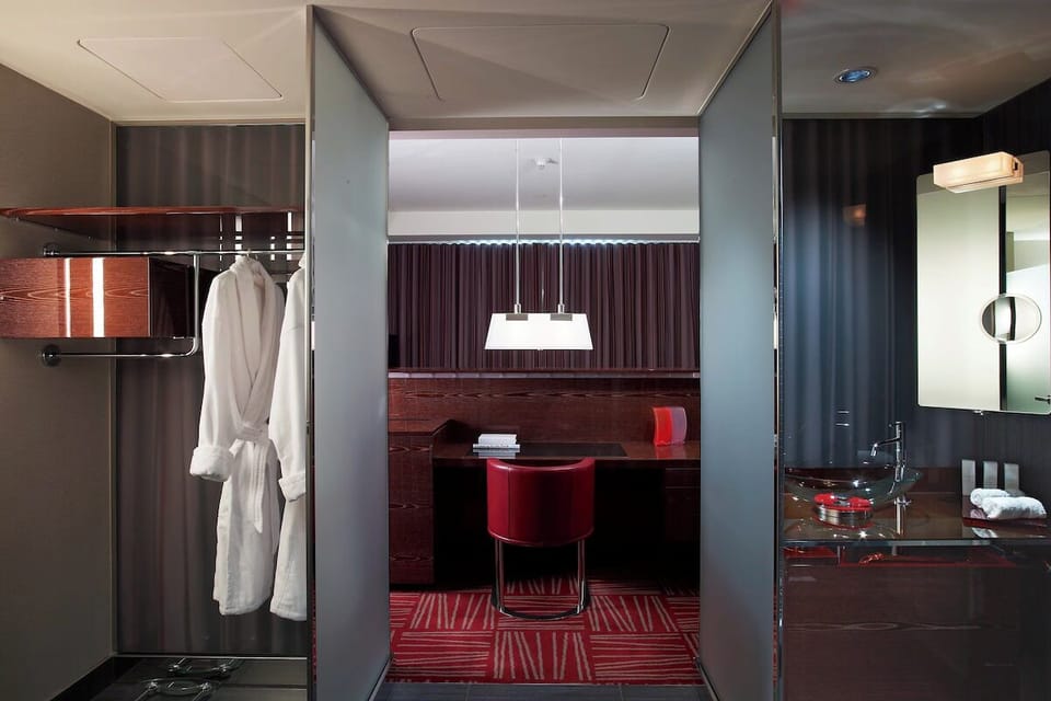 In-room amenities