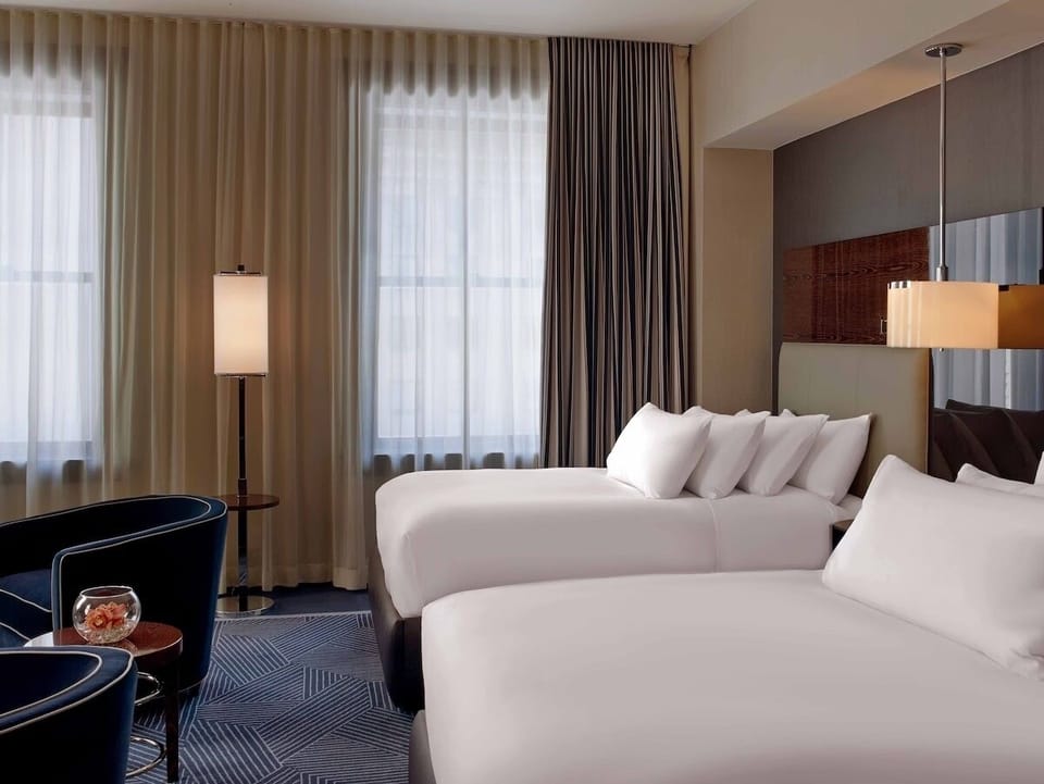 2 Double size beds