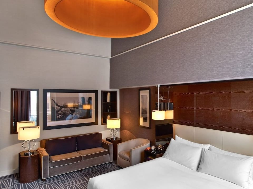 King size bed