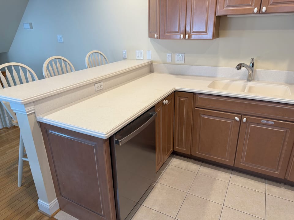 Full Kitchen - All stainless steel appliances - View 3