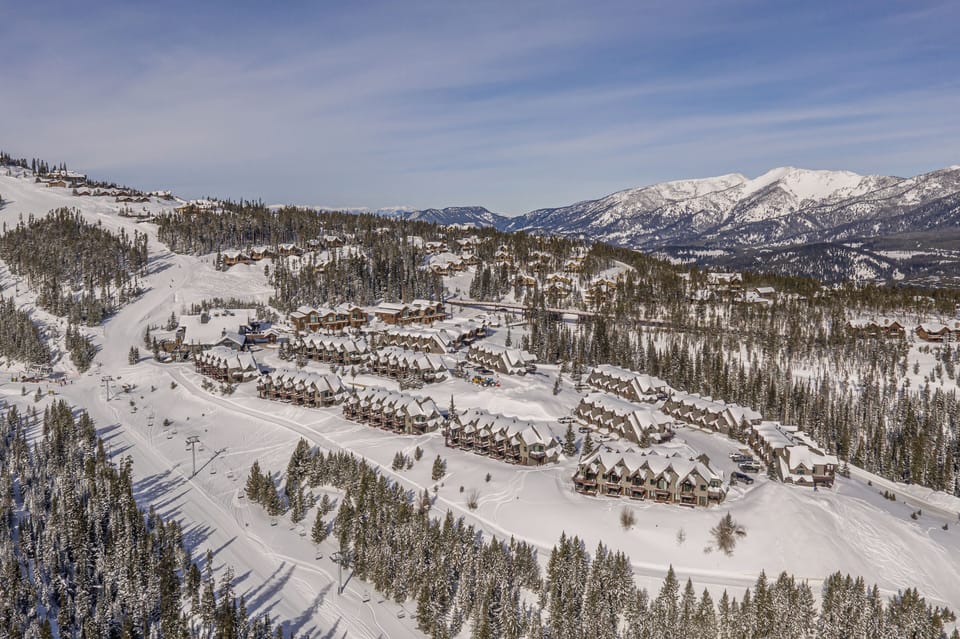 Aerial view of the neighborhood | Exterior