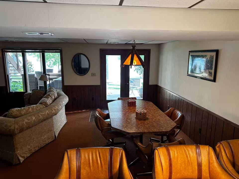 Lower level dining area