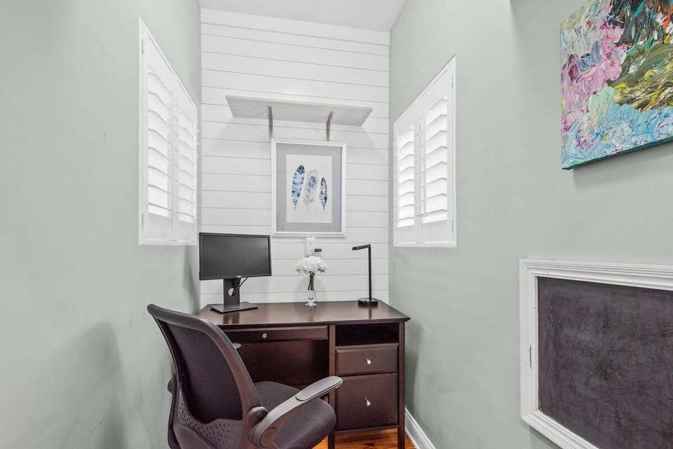 Quiet area tucked away perfect for some quiet time or as a work station.