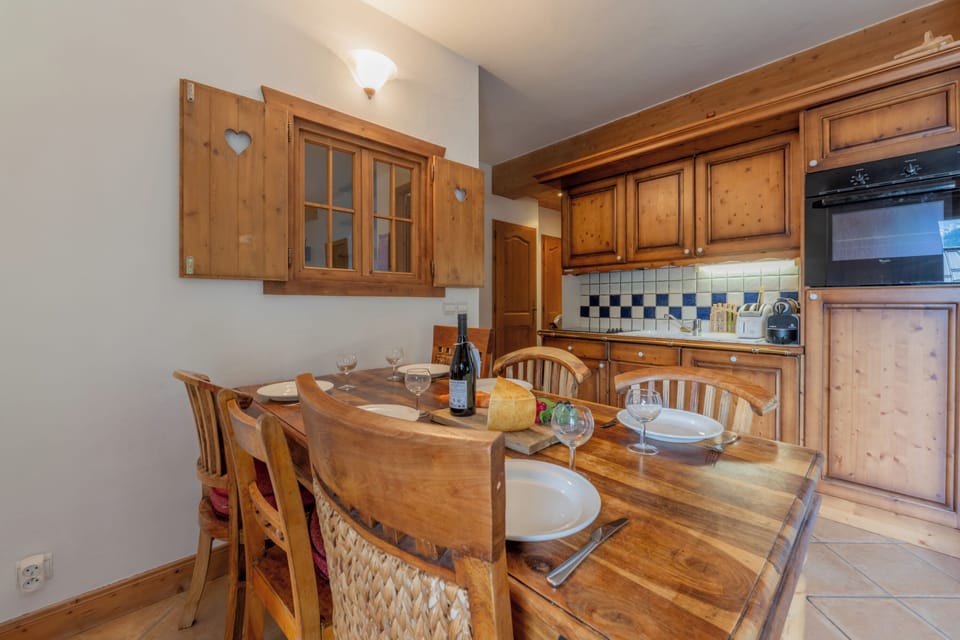 Kitchen and dining area
