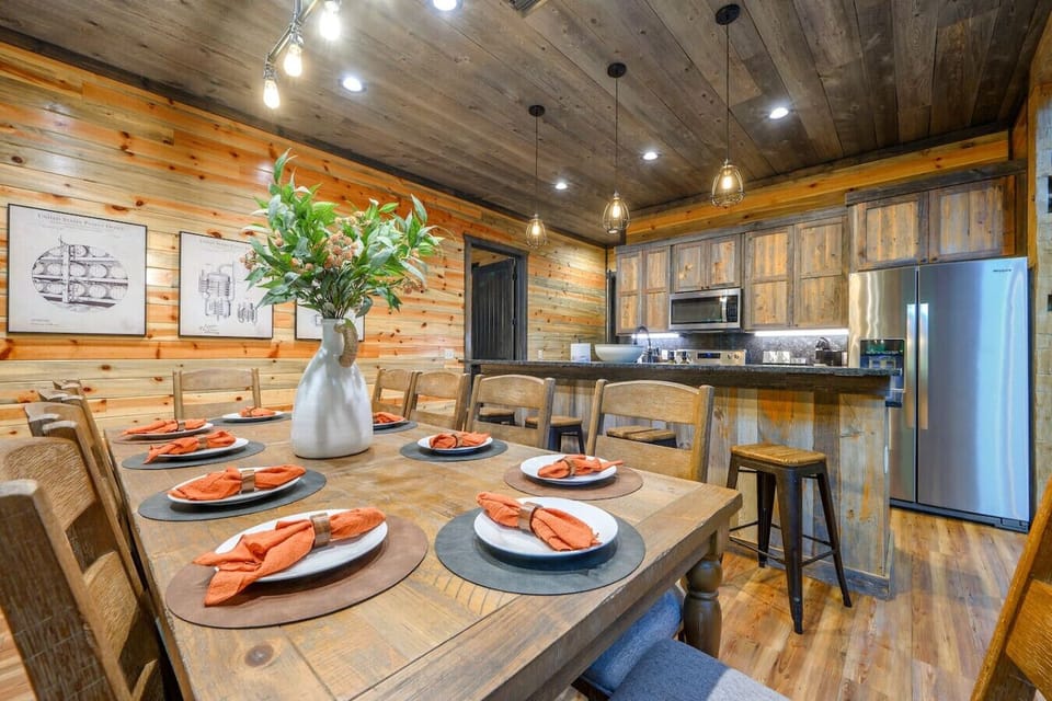 From morning coffee to family feasts, this kitchen is made for connection.