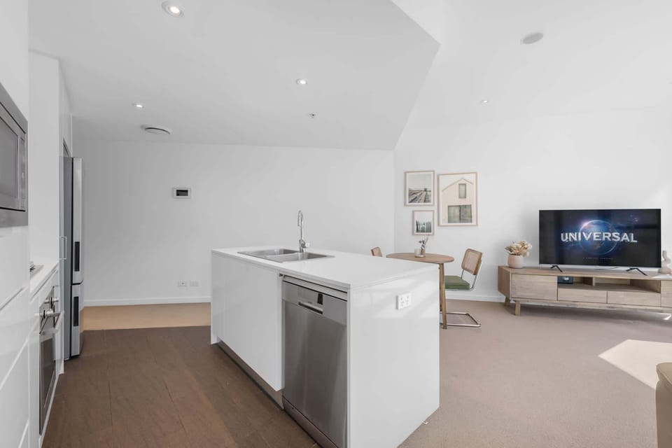 Kitchen/Living Area