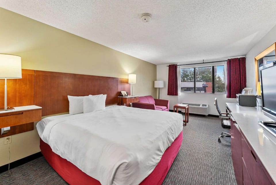 Unit with King size bed