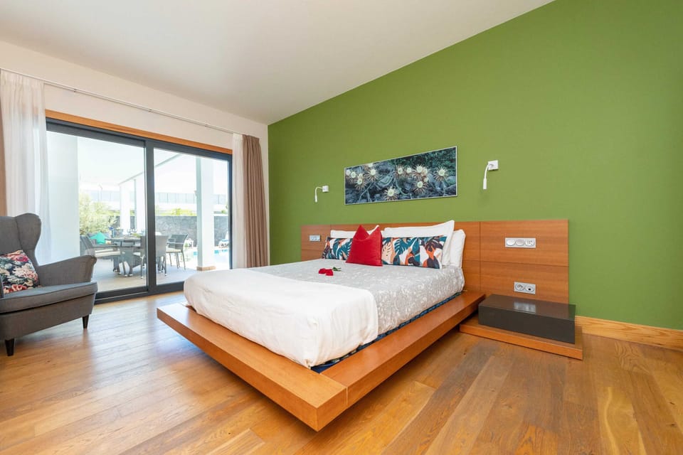 Double bed