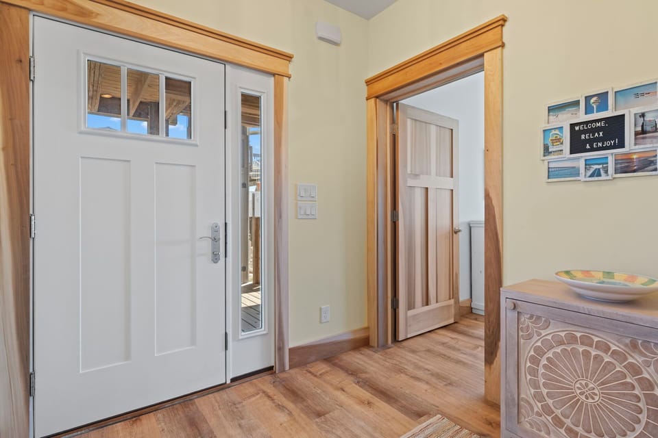 Casa de Madera Pensacola Beach -  First Level Entry