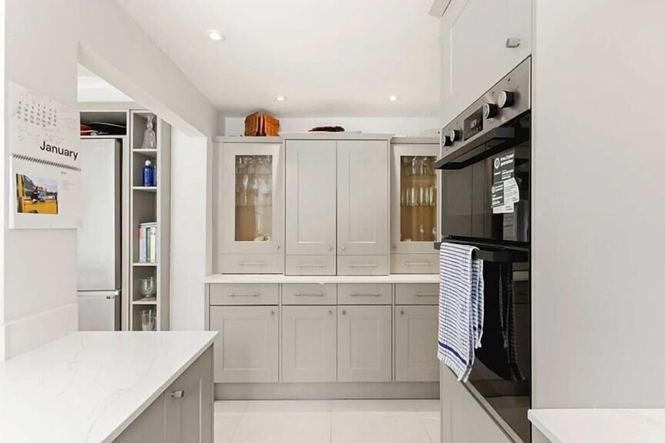 Modern kitchen perfect for guests