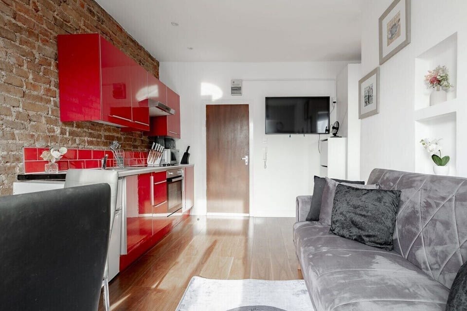 Living Room / Lounge