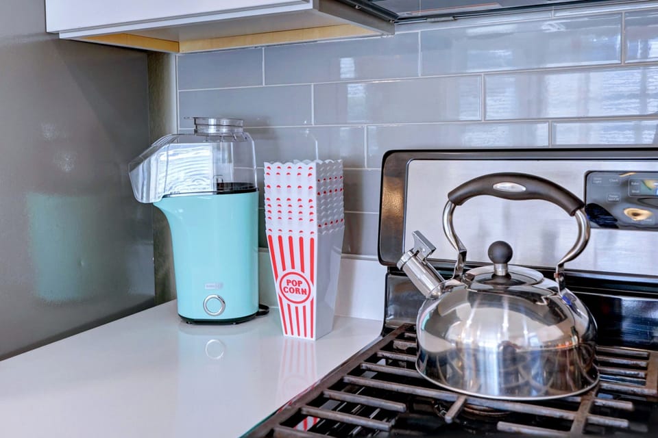 Popcorn nights? We’ve got you. Fire up the kettle, fill a tub, and settle in for a movie marathon after a day exploring Austin’s live music or vintage shops.