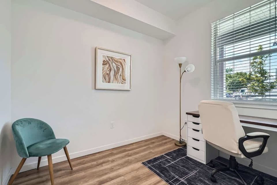 Ground level office with natural lighting 