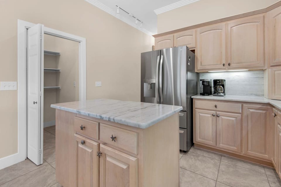 Kitchen island