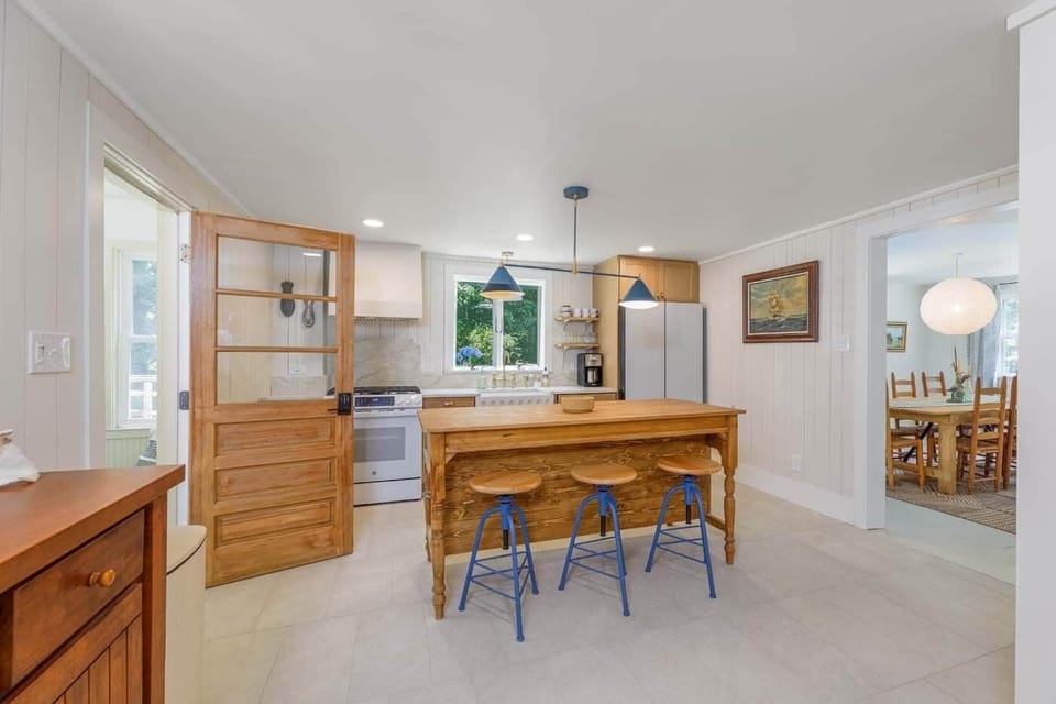 kitchen island