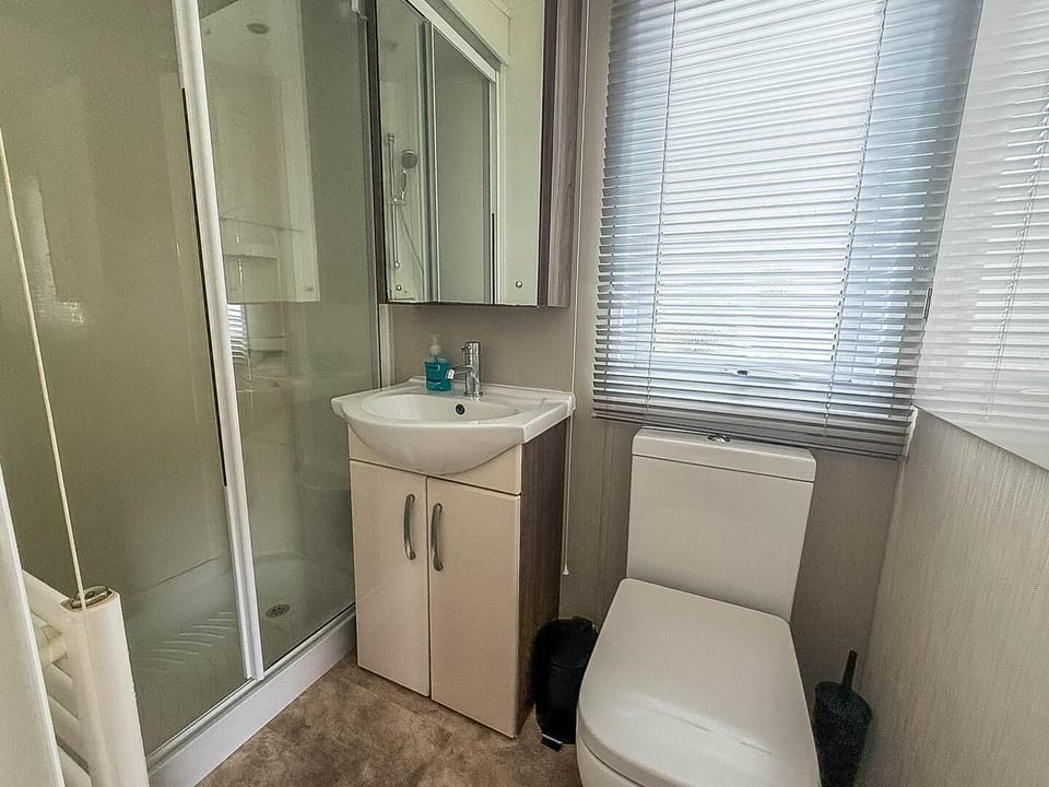 Escape to Lowestoft, UK, for a memorable family holiday at Broadlands Sands Holiday Park, where you can enjoy dog friendly UK breaks and caravan breaks in Suffolk with all the comforts of home, including cosy bathrooms in a caravan.
