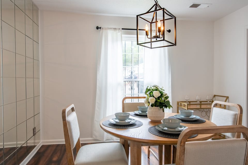 Light-filled nook ideal for quiet meals or morning coffee with a view.