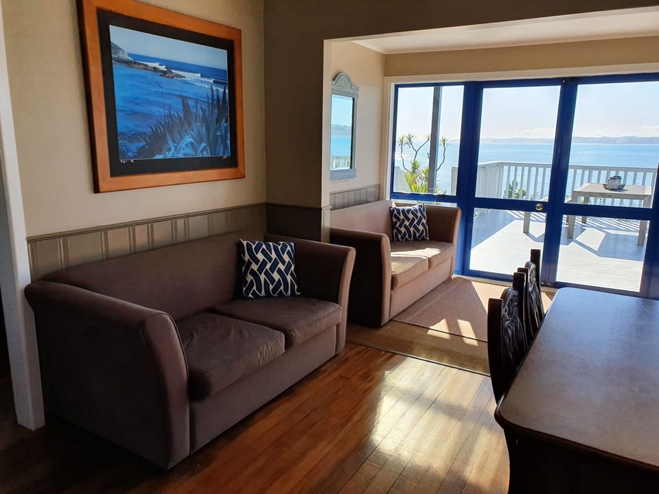 DINING AREA WITH 1 FOLD OUT SOFA BED
