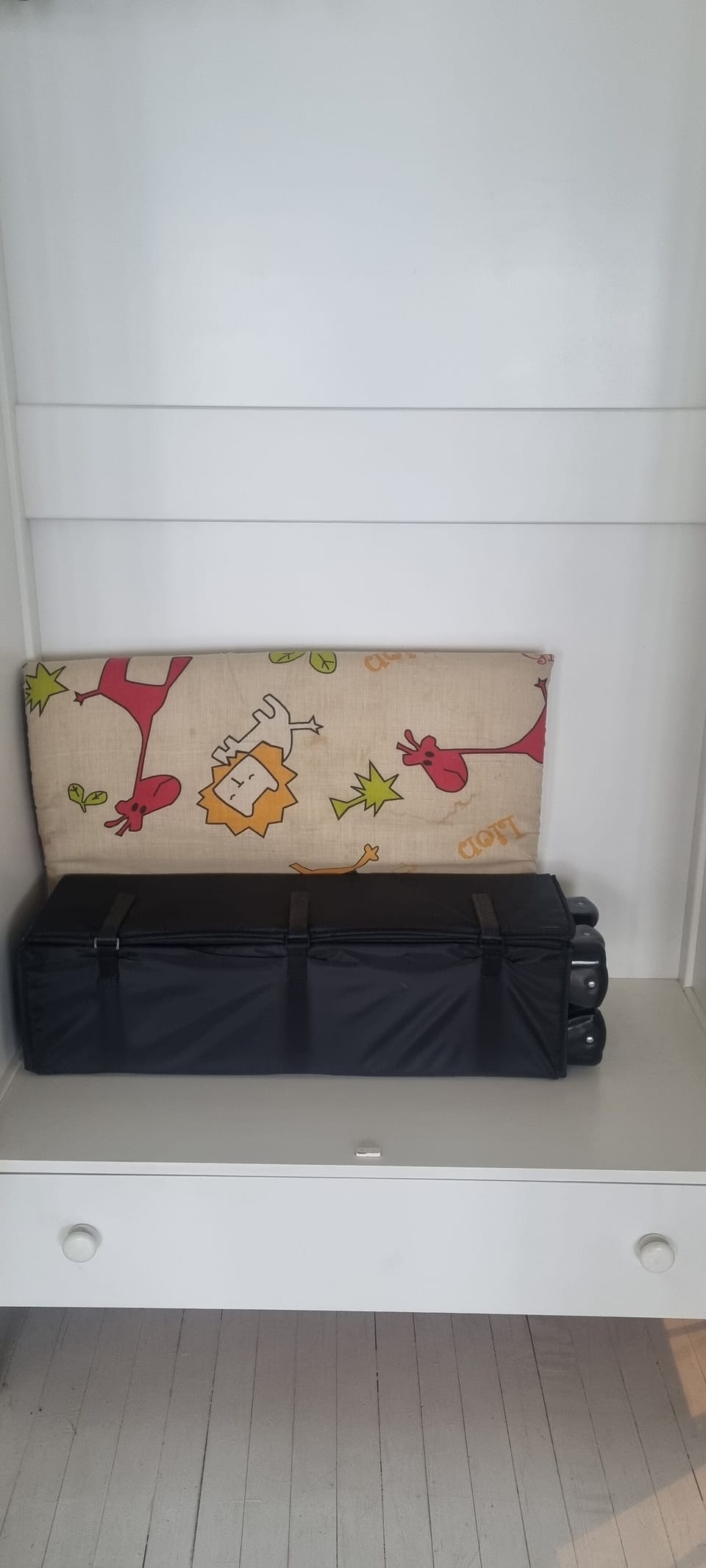 FOLDAWAY PORTACOT