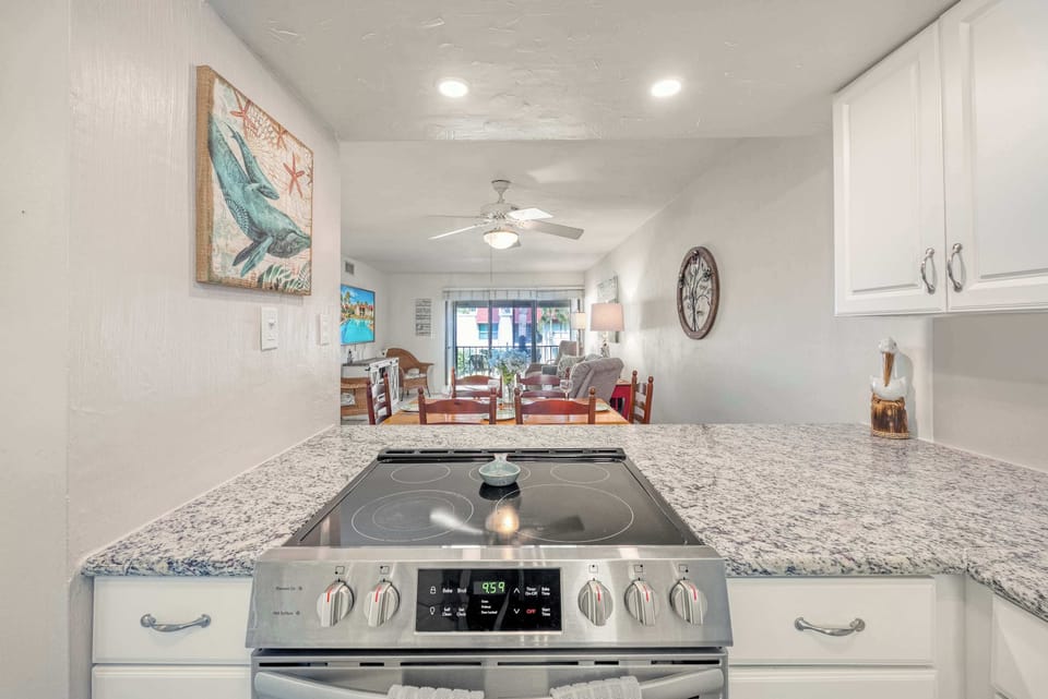 A kitchen fit for a chef, all cooking essentials to prepare anything from a snack to a Thanksgiving Feast!