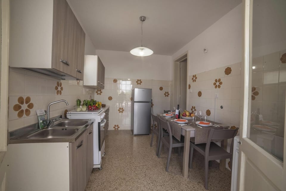 Kitchen and dining area