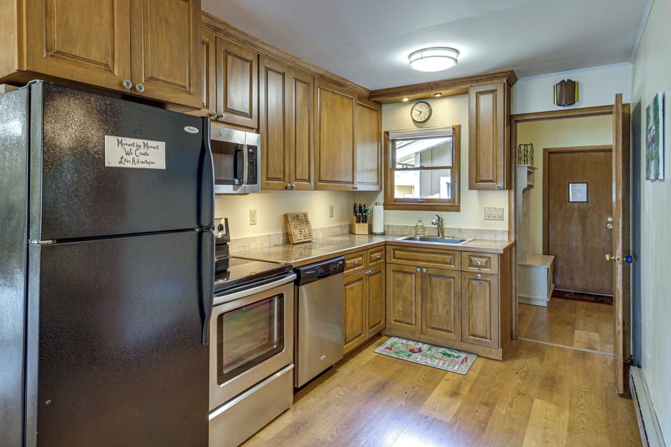 Kitchen | Cooking Basics | Main Floor