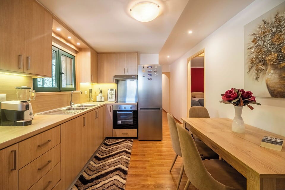 Dining Room, Kitchen