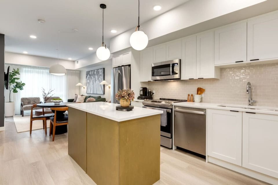 Modern kitchen.