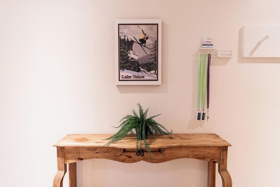 Hallway with Guest Passes to NPOA Facilities & two Parking Passes for Parking Lot