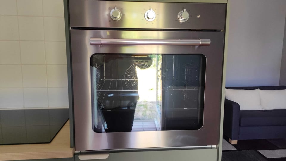 Oven
