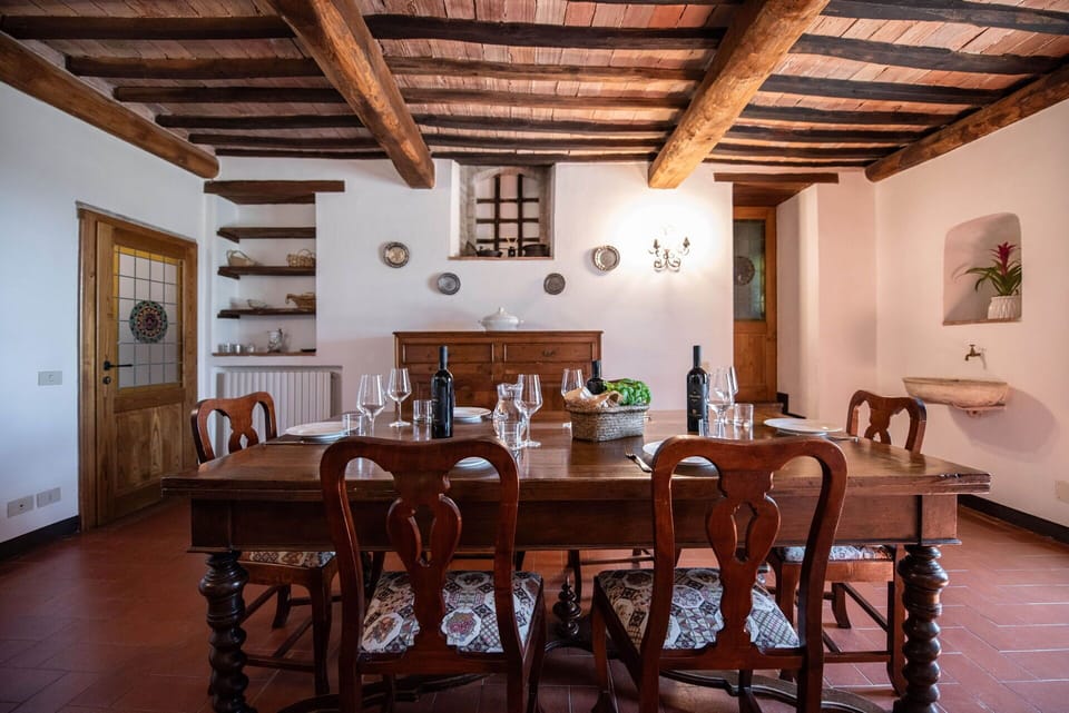 Autumn, Dining Room, Kitchen, Living Room, Spring, Summer, Winter