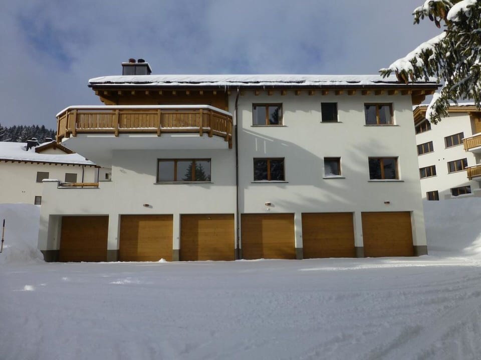 Window, Building, Home, House, Residential Area, Human Settlement, Freezing, Door, Winter, Snow