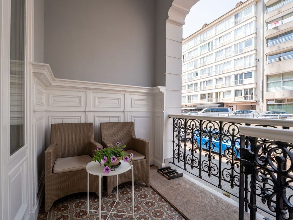 Interior Design, Flooring, Floor, Apartment, Door, Molding, Balcony, Home Door, Living Room, Hotel