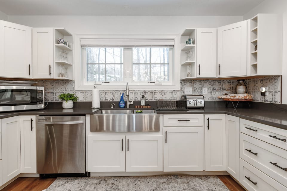 Tons of cabinets 