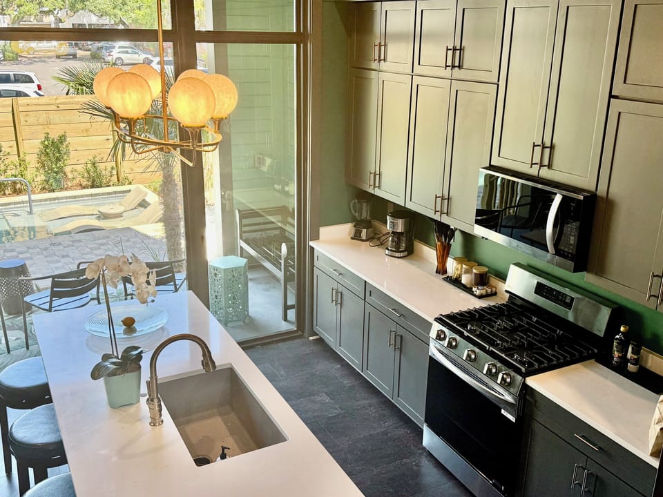Kitchen, cabana & dipping pool.