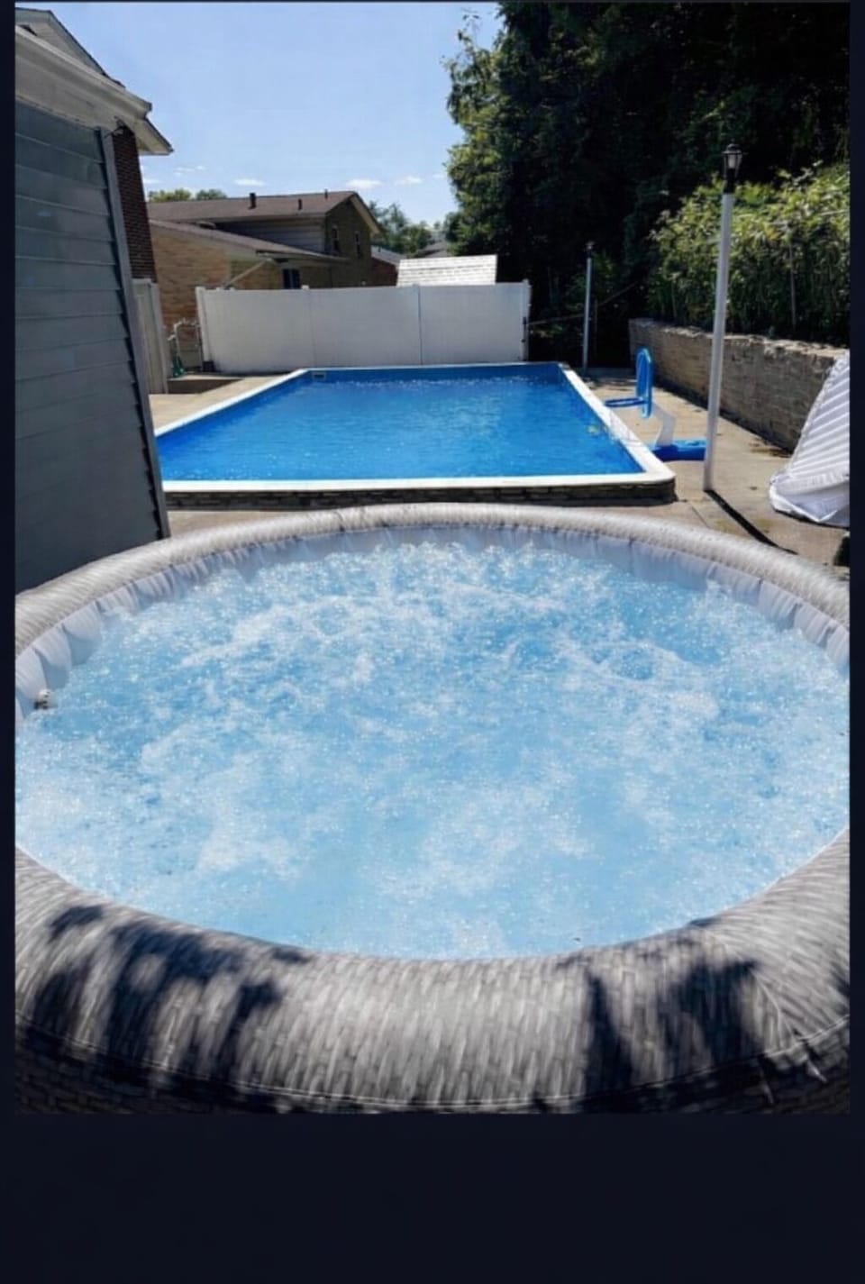 Hot tub open all year round.