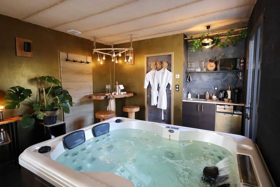 Jacuzzi