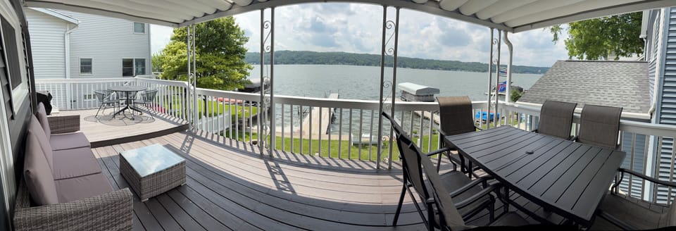 2nd story deck with outdoor dining in the  sun or shade
