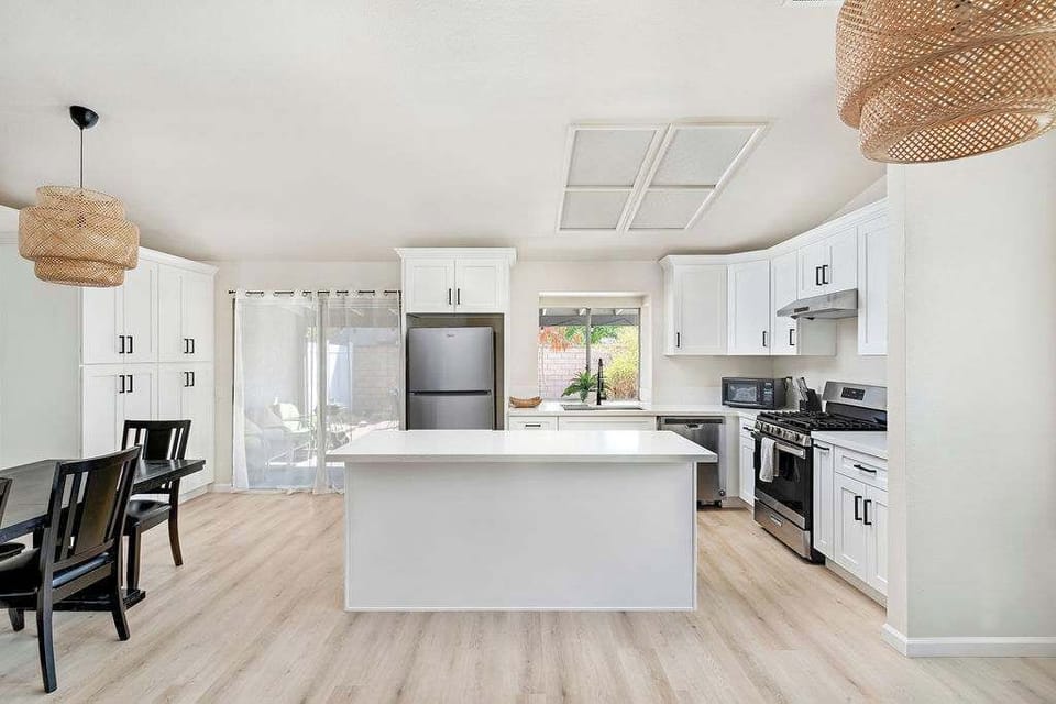 A bright and functional kitchen space for all your needs.