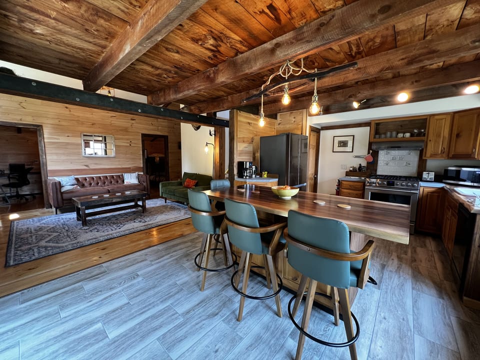 Kitchen/living room space
