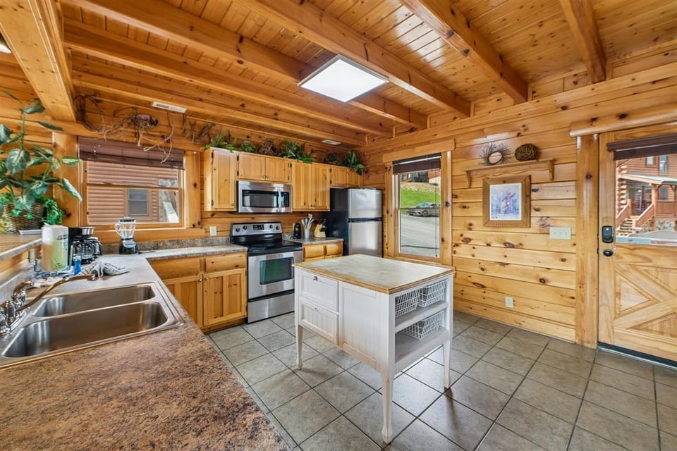 25-Kitchen