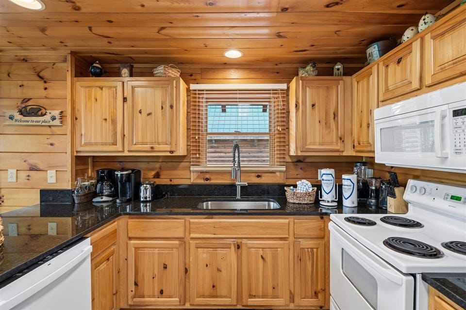 13-Kitchen