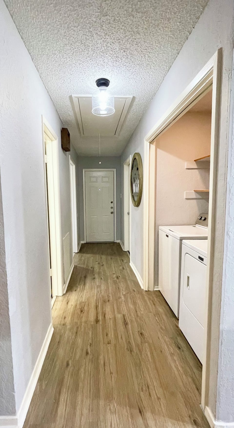 Hallway/Laundry Area