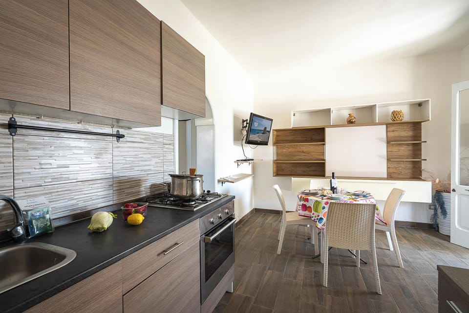 Kitchen and dining area