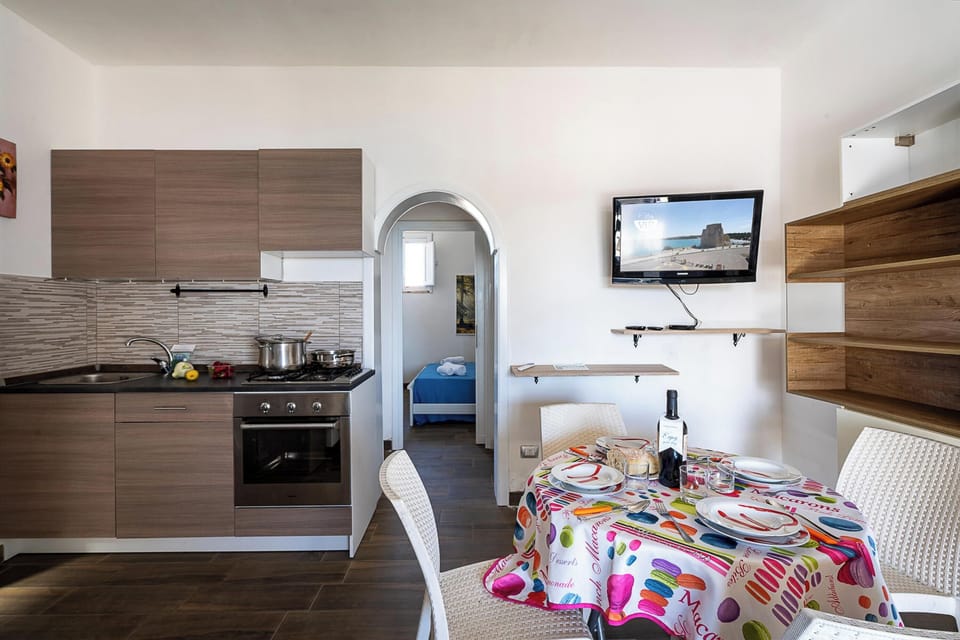 Kitchen and dining area