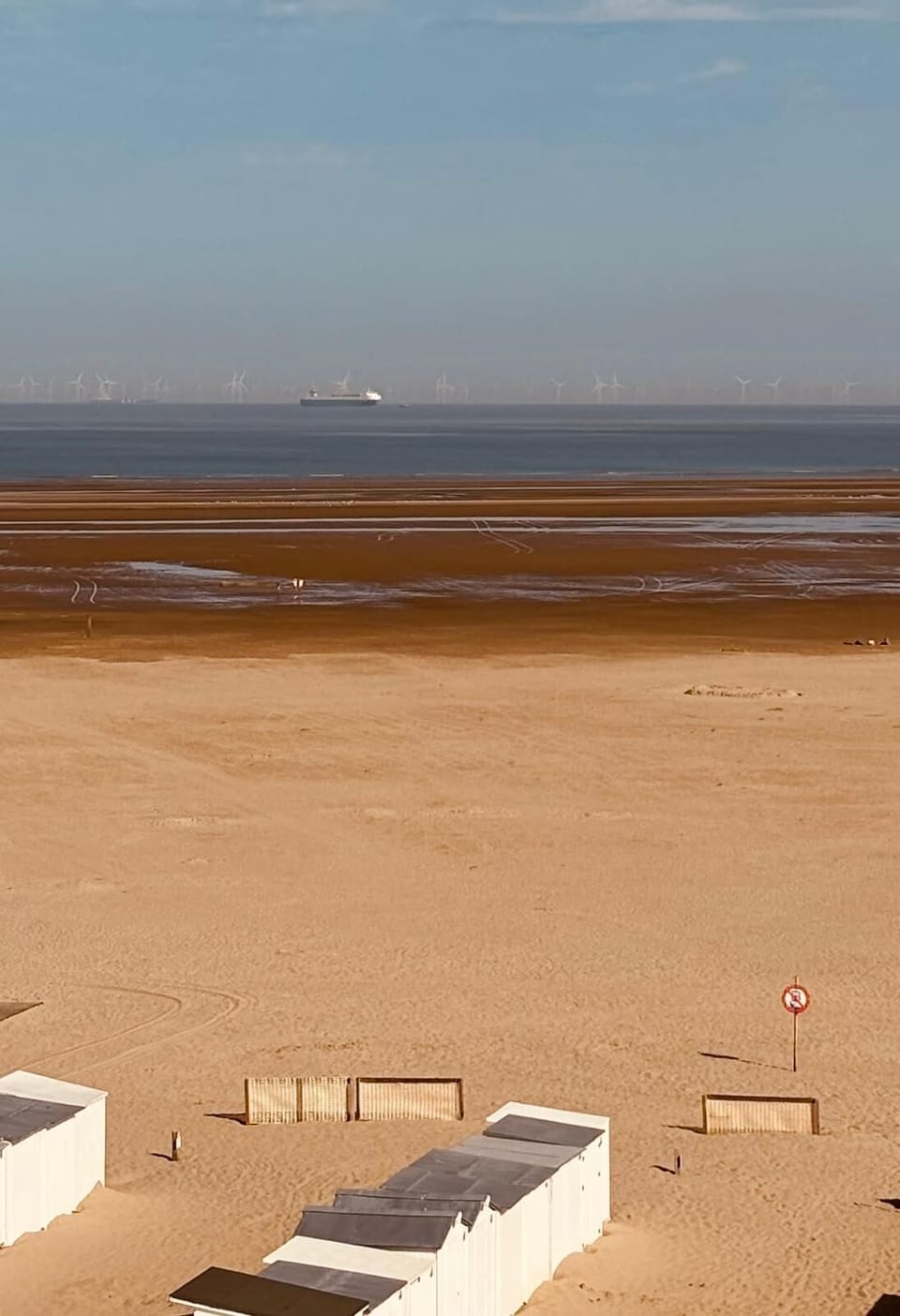 Serene beach views perfect for unwinding. 🌾